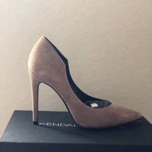 Brand New K&K Abi Leather Dress Pump size 8.5